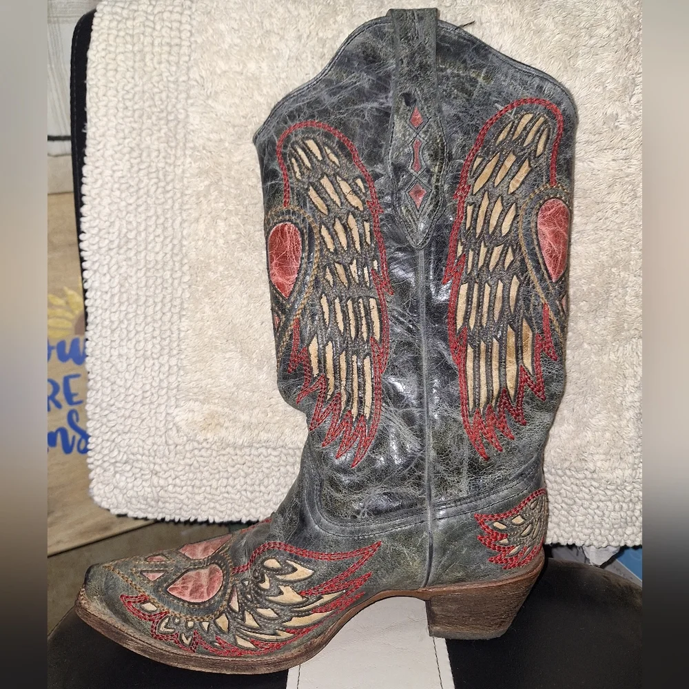 Corral Steel Blue Cowboy Boots with Red and Gray Inlaid Design In A Size 10M. - Picture 14 of 15